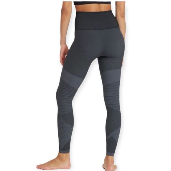Spanx Look At Me Now Seamless Moto Leggings - Picture 9 of 9